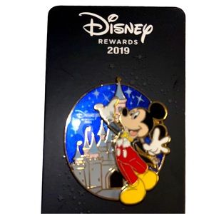 NWT Disney 2019 rewards pin. Mickey in tuxedo